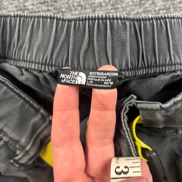 THE NORTH FACE Boys Grey Khaki Shorts w/Belt size: Large 14/16 - Picture 5 of 5